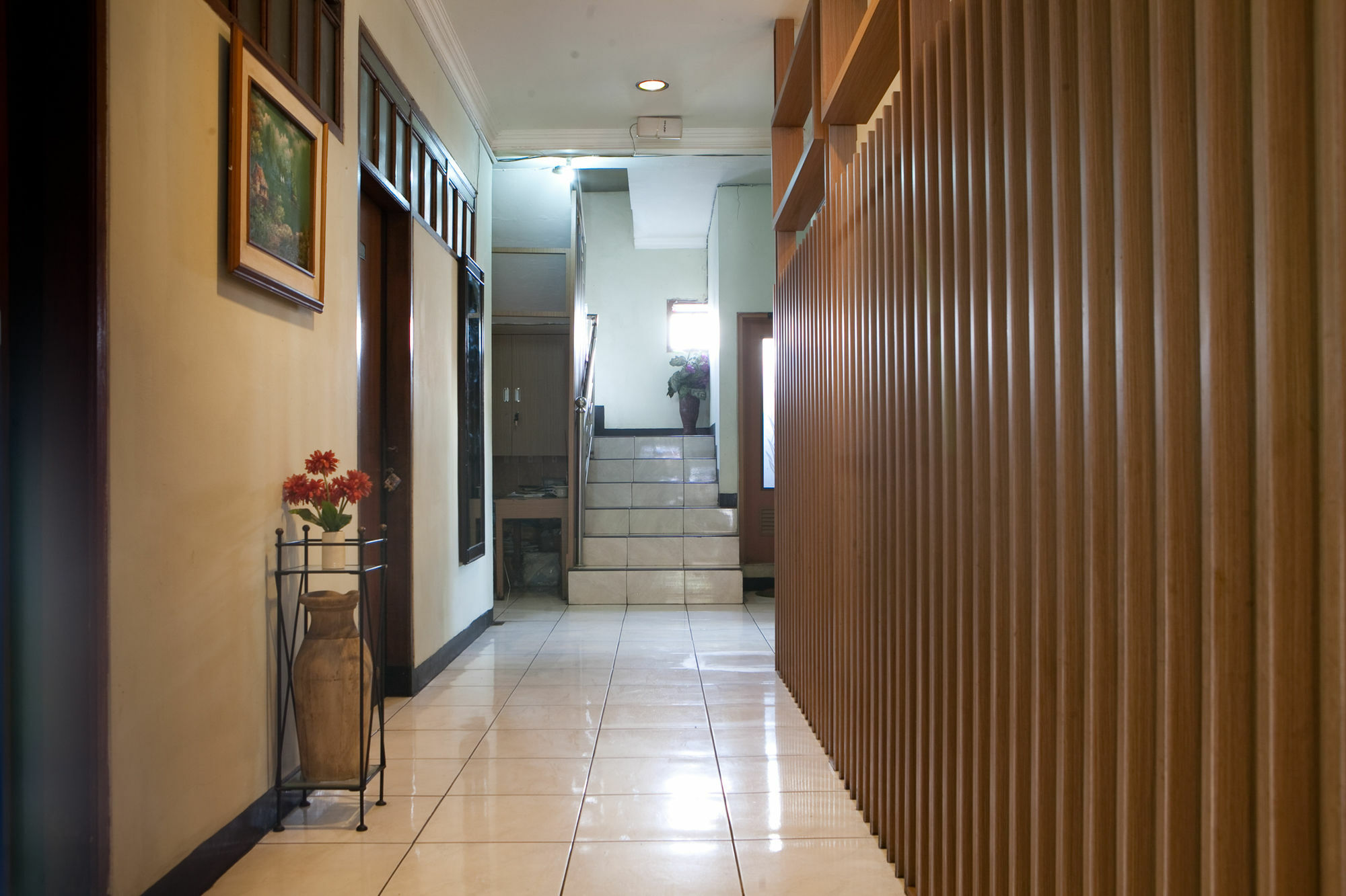 Reddoorz @ Cihampelas Bandung Exterior foto